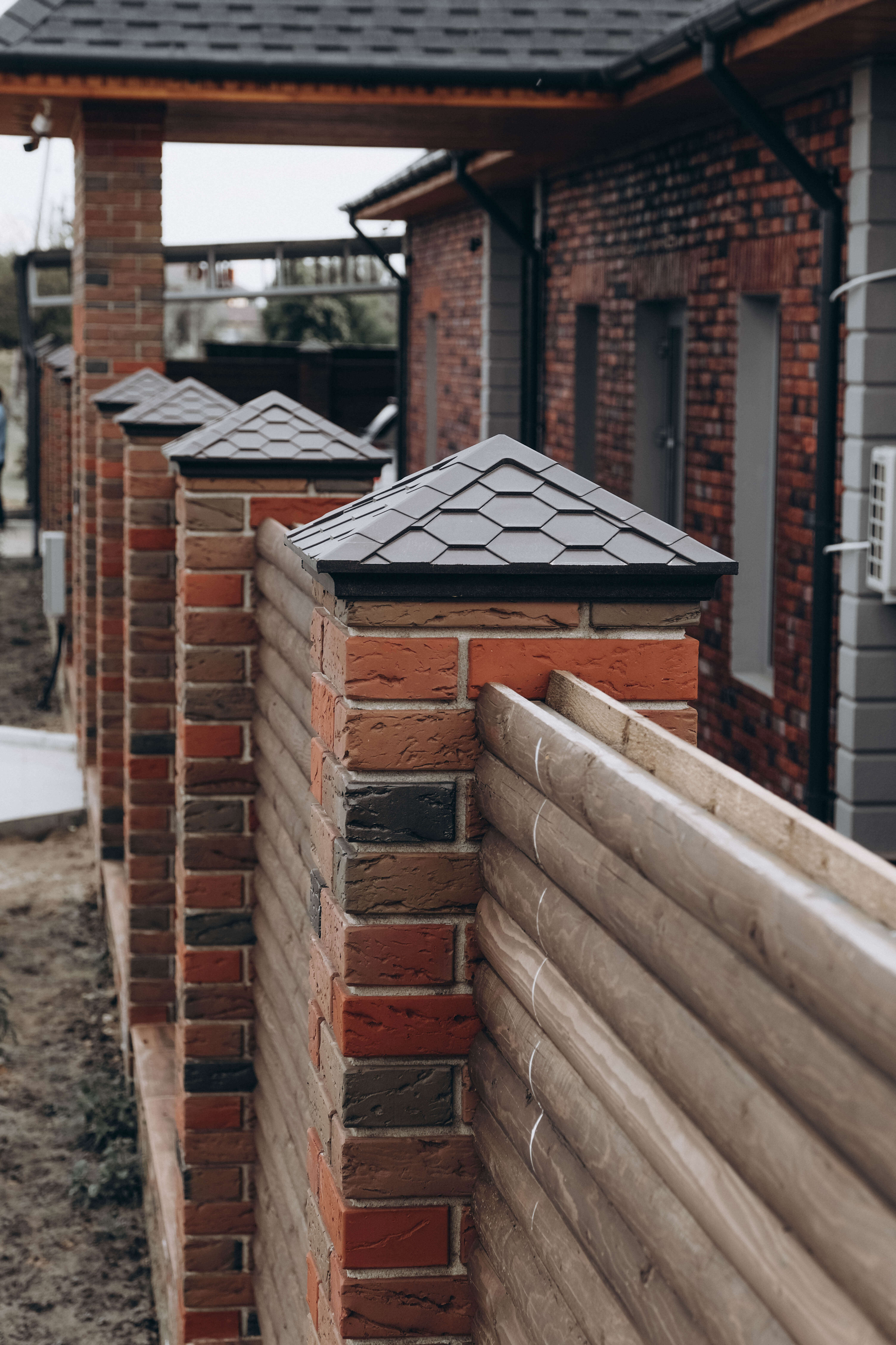 Колпак Zking Эверест Коричневый на столб 1.5х1.5 кирпича (390х390мм) в Орле фото